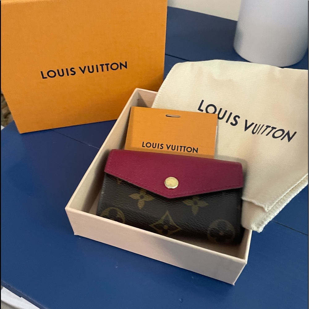 💯 Authentic Louis Vuitton Monogram Card Holder